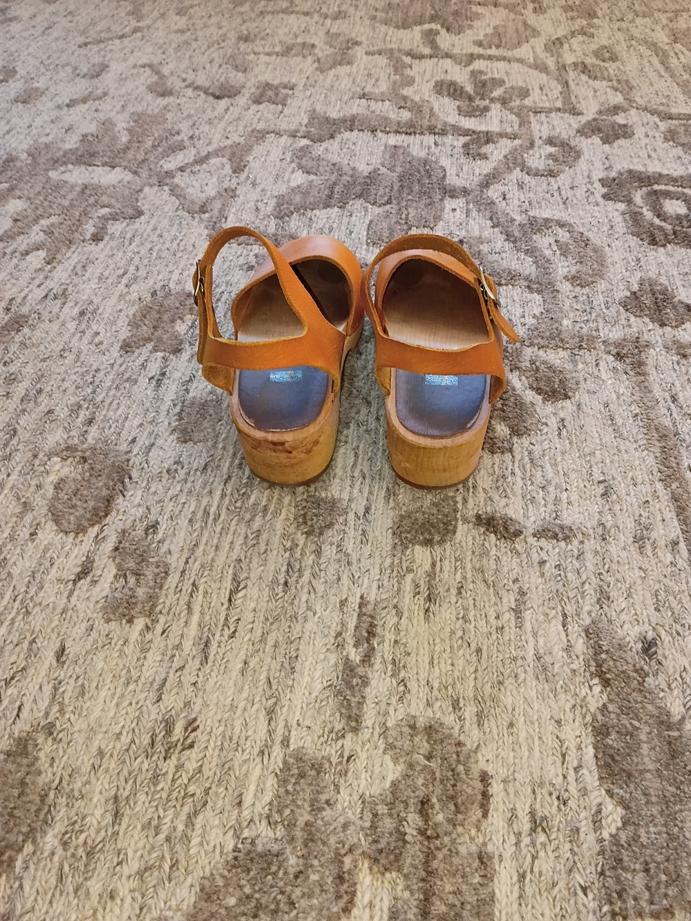 Mia Swedish Leather Low Heel Clogs • Size 39 Or Leather Mary Jane Clogs - Picture 5 of 6